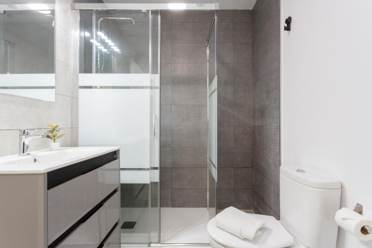 Appartement Poseidon & Parking By Cadiz4rentals